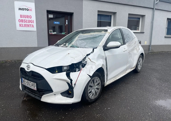 Toyota Yaris cena 33000 przebieg: 95216, rok produkcji 2022 z Góra małe 92